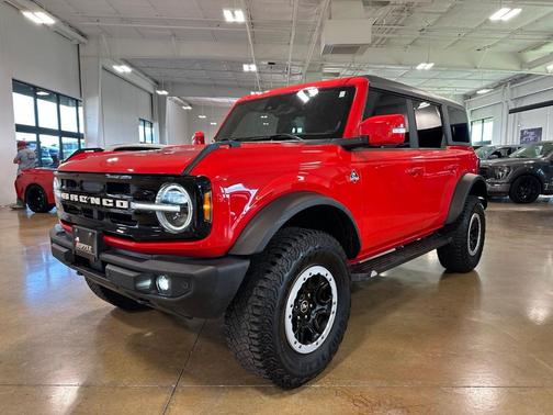 Race Red 2023 Ford Bronco Outer Banks