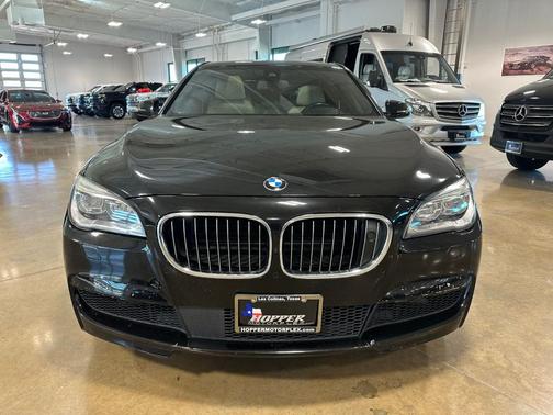 2013 BMW 750 i