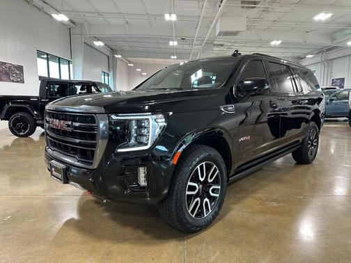 Onyx Black 2022 GMC Yukon XL AT4