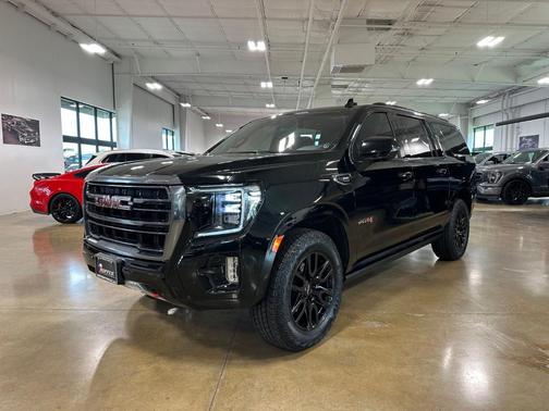 Onyx Black 2022 GMC Yukon XL AT4