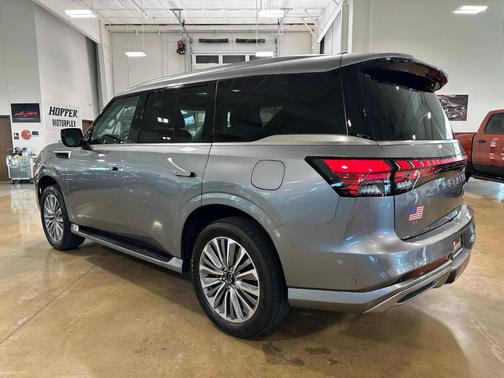 Metal 2025 INFINITI QX80 SENSORY