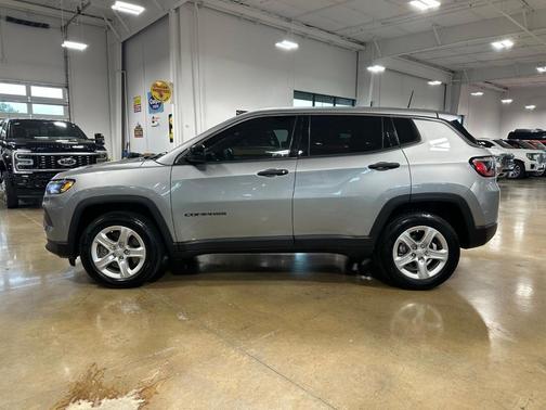 Billet Silver Metallic Clearcoat 2023 Jeep Compass Sport