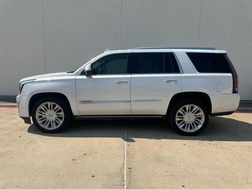 2019 Cadillac Escalade Platinum