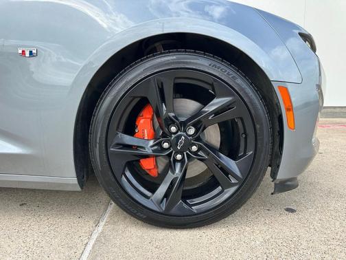 Metallic 2024 Chevrolet Camaro 1LT