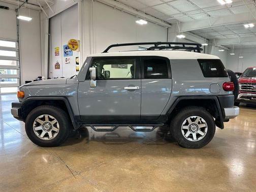 2014 Toyota FJ Cruiser Base