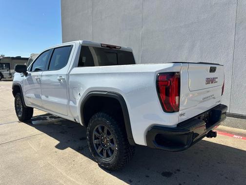 2025 GMC Sierra 1500 AT4X