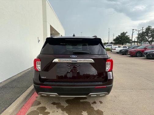 Red Metallic 2022 Ford Explorer XLT