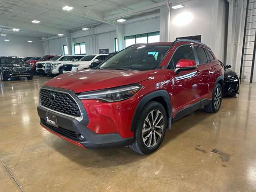 2023 Toyota Corolla Cross XLE