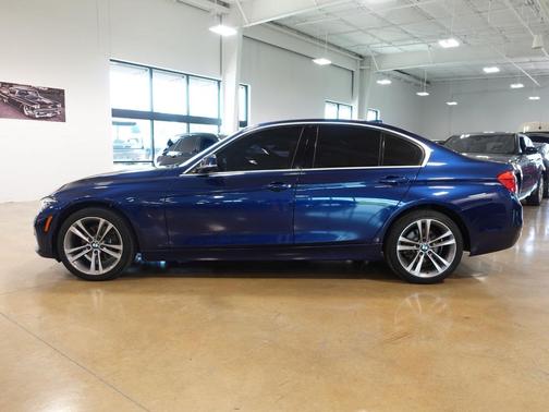 2018 BMW 330 i xDrive