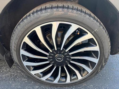 2021 Lincoln Nautilus Black Label