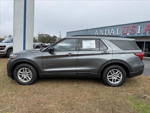 2026 Ford Explorer XLT