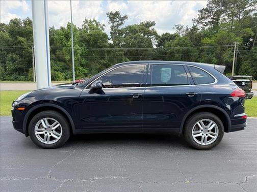 Moonlight Blue Metallic 2016 Porsche Cayenne Base