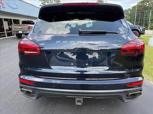 Moonlight Blue Metallic 2016 Porsche Cayenne Base