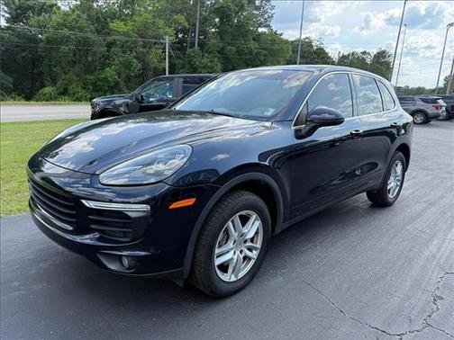 Moonlight Blue Metallic 2016 Porsche Cayenne Base