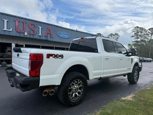 Oxford White 2020 Ford F-250 Lariat