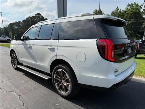 Star White 2026 Ford Expedition King Ranch