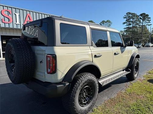 Desert Sand 2026 Ford Bronco Outer Banks