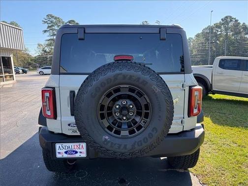 Desert Sand 2026 Ford Bronco Outer Banks