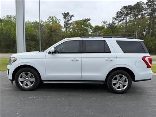 White 2021 Ford Expedition XLT