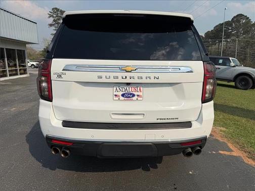 2023 Chevrolet Suburban Premier