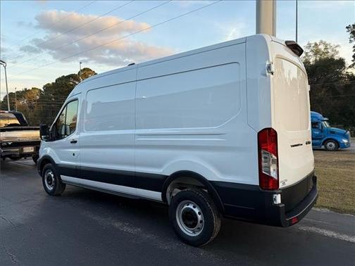 2026 Ford Transit-250 148 WB Medium Roof Cargo