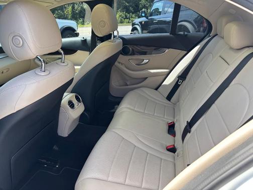 2016 Mercedes-Benz C-Class C 300