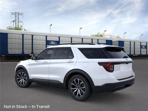 Star White 2026 Ford Explorer ST-Line