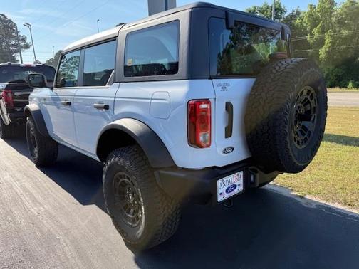 Oxford White 2026 Ford Bronco Base