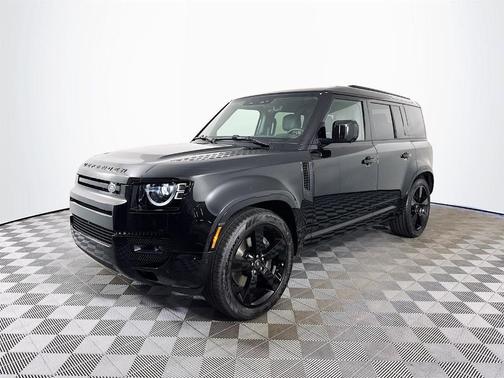 2025 Land Rover Defender P400 X-Dynamic SE