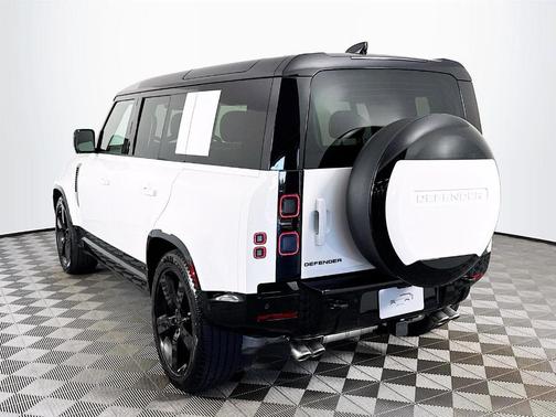 2026 Land Rover Defender 