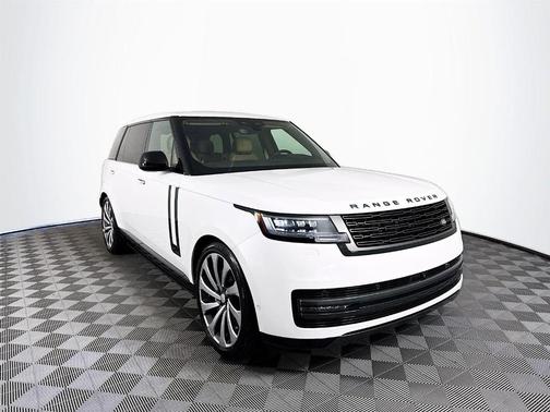 2025 Land Rover Range Rover P400 SE 7 Seat