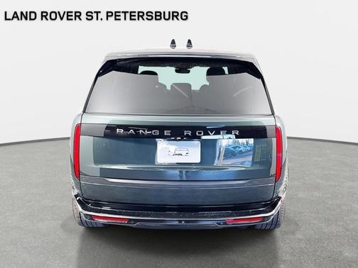 Belgravia Green 2026 Land Rover Range Rover P400 SE