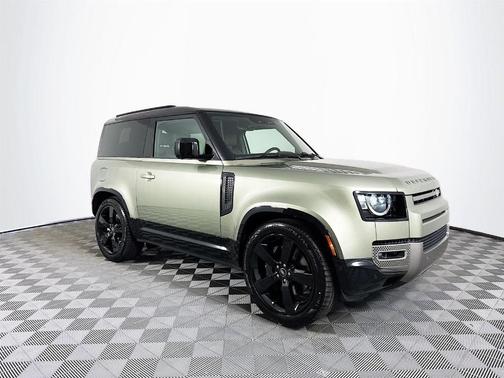 2025 Land Rover Defender P400 X-Dynamic SE