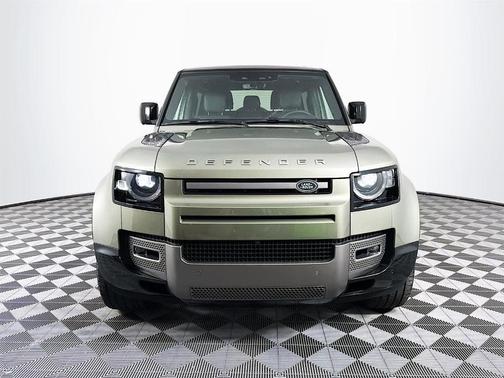 2025 Land Rover Defender P400 X-Dynamic SE