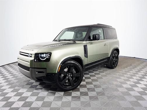 2025 Land Rover Defender P400 X-Dynamic SE