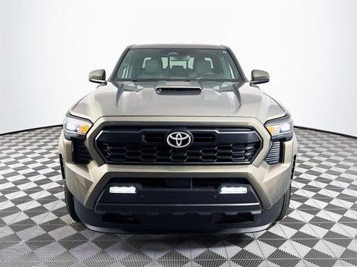 2024 Toyota Tacoma Hybrid TRD