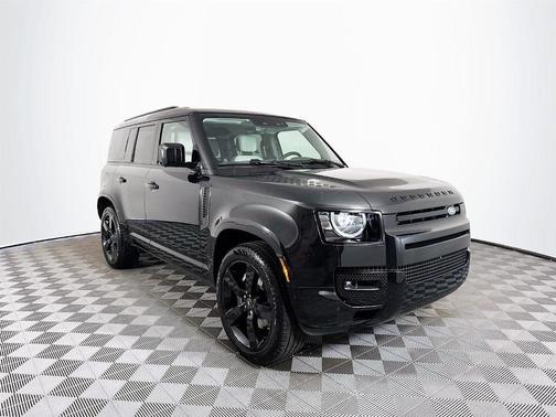 2025 Land Rover Defender P400 X-Dynamic SE