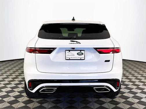 2026 Jaguar F-PACE P400 R-Dynamic S