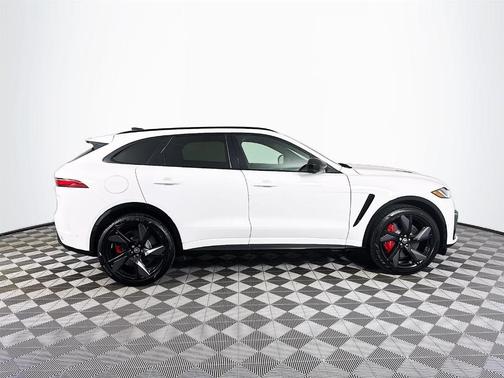 2025 Jaguar F-PACE SVR 575 Edition