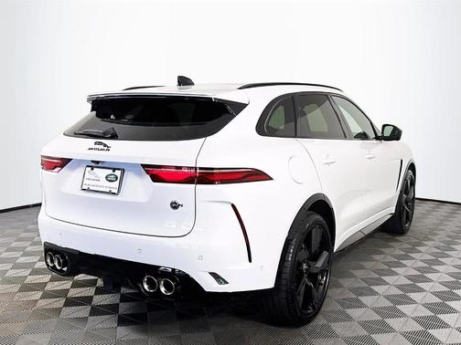 2025 Jaguar F-PACE SVR 575 Edition