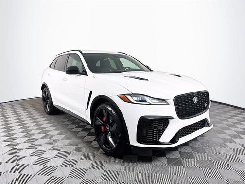 2025 Jaguar F-PACE SVR 575 Edition