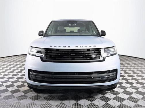 2025 Land Rover Range Rover P400 SE