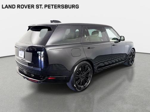 Santorini Black 2026 Land Rover Range Rover P530 SE 7 Seat
