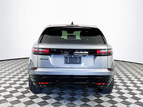 2025 Land Rover Range Rover Velar P250 Dynamic SE