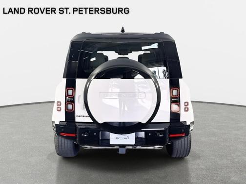 2026 Land Rover Defender 110 X-Dynamic SE