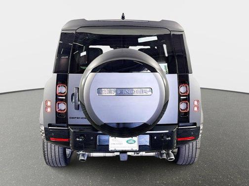 2025 Land Rover Defender P525 V8