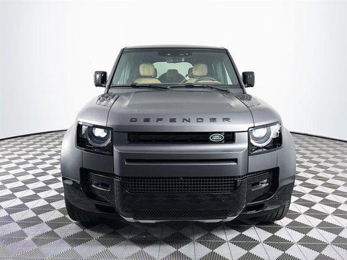 2025 Land Rover Defender P525 V8