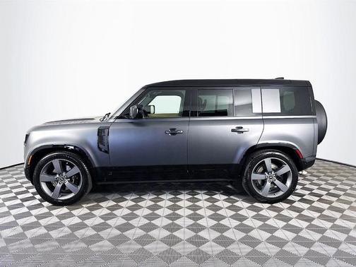 2025 Land Rover Defender P525 V8