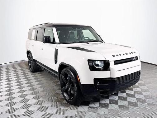 2026 Land Rover Defender 130 X-Dynamic SE