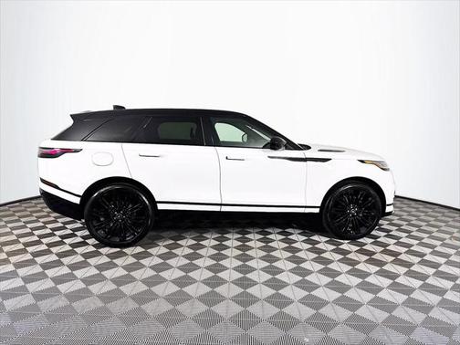 2026 Land Rover Range Rover Velar Dynamic SE